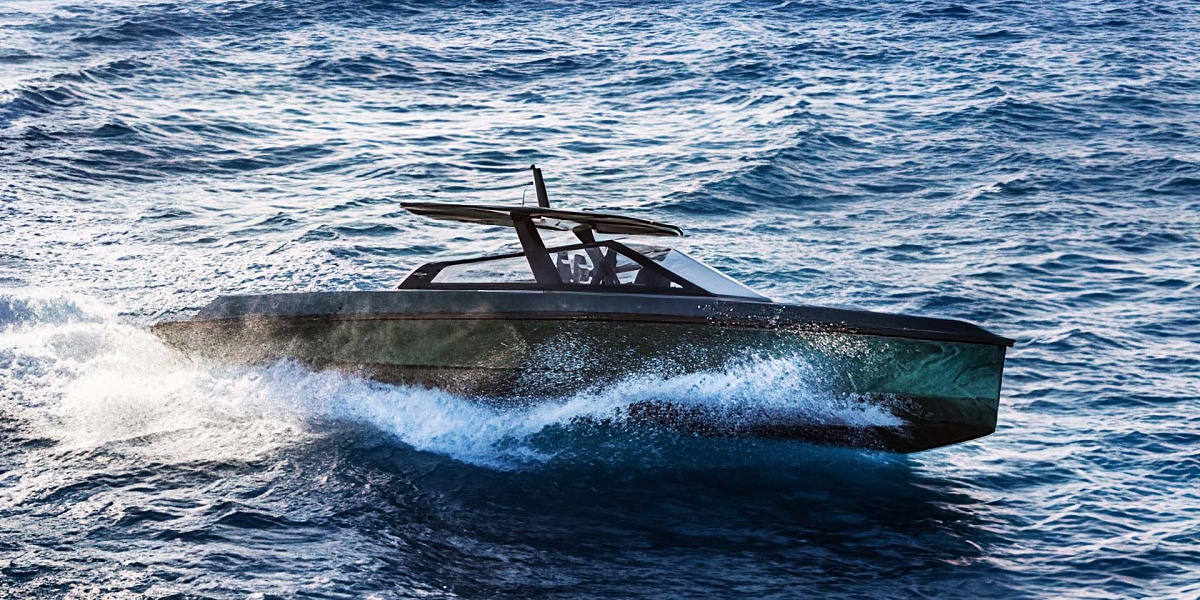 Аренда luxury tender Wally 43 Azure на Миконосе